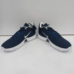 Men's Nike Blue & White Sneakers Size 18 alternative image