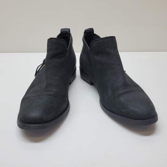 Buy the UGG Australia Women's Ankle Boots Black GLEE Zip Bootie Boots ...
