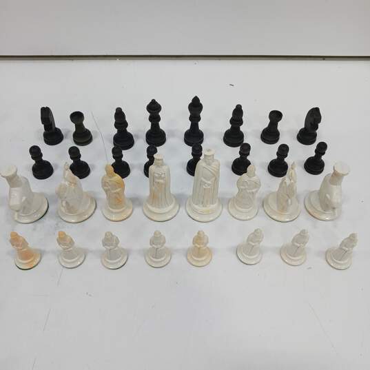 Vintage Chess Set In Box w/ Accessories image number 4