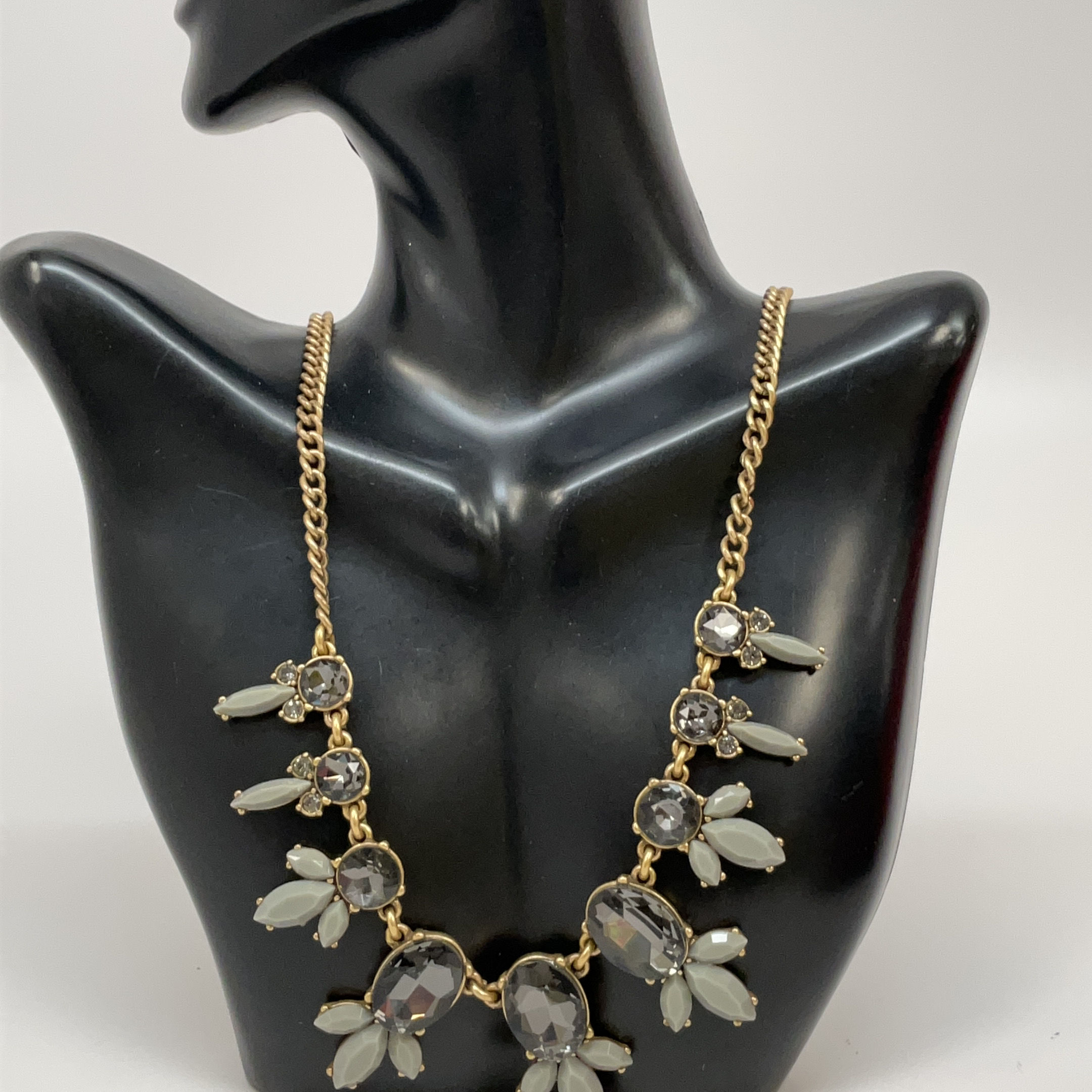 Susan Caplan Vintage 1960s Lisner Peridot And Crystal Embellished Necklace  - Farfetch