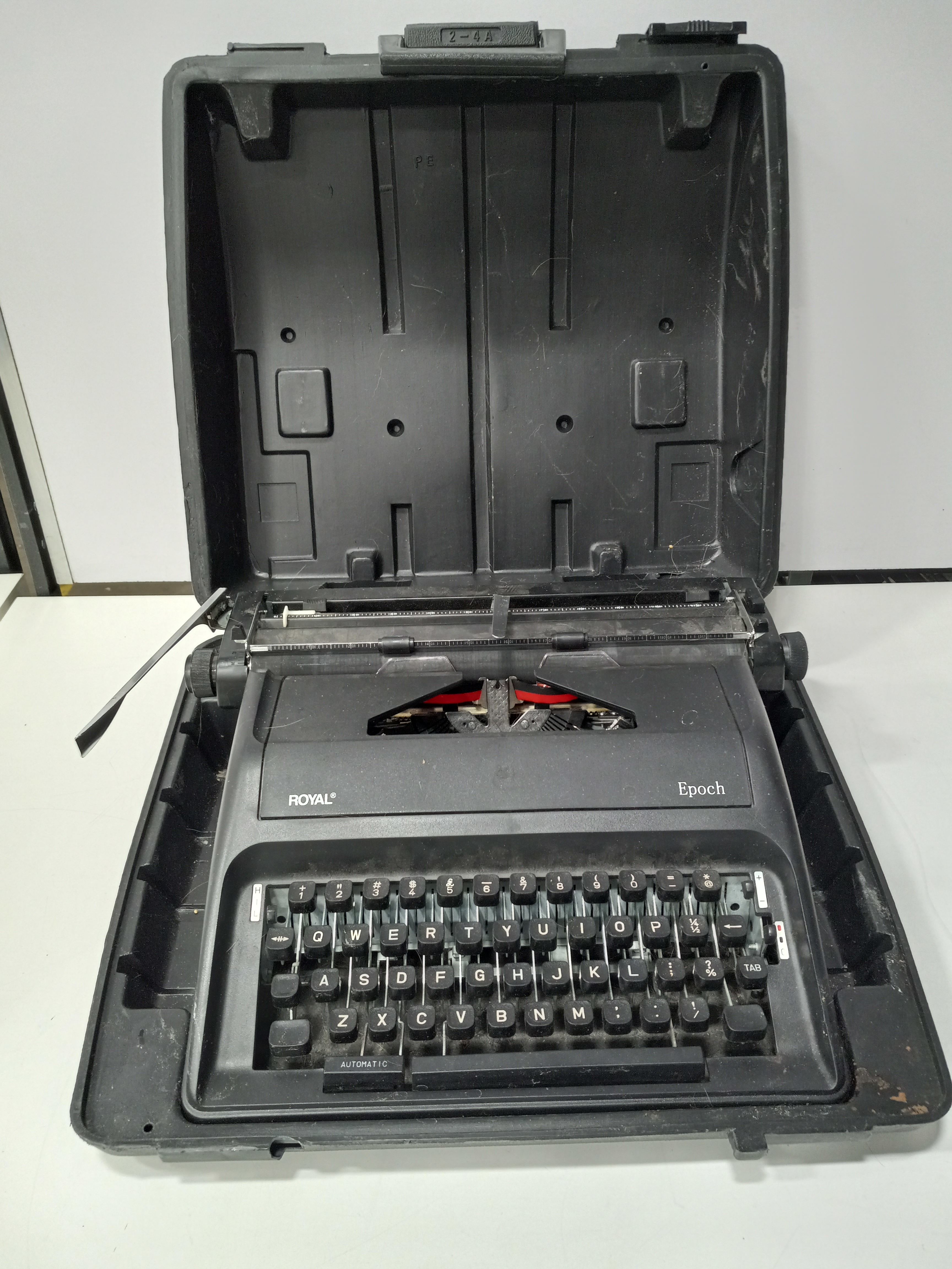 Royal Epoch Manual Typewriter (Black) - Royal