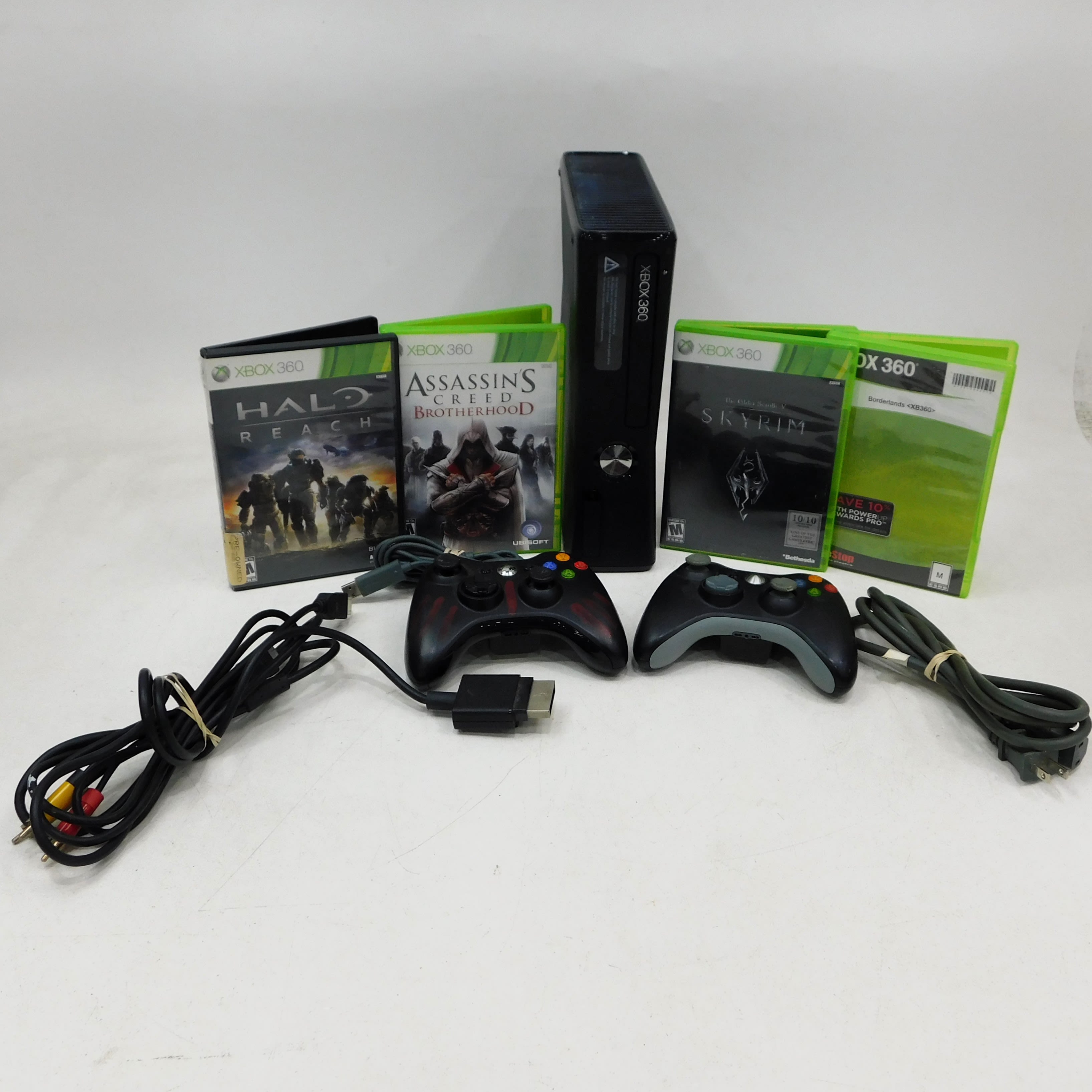 Assassins Creed & Mortal Kombat Xbox 360 Video Games 4 Included Perfect! -  video gaming - by owner - electronics media