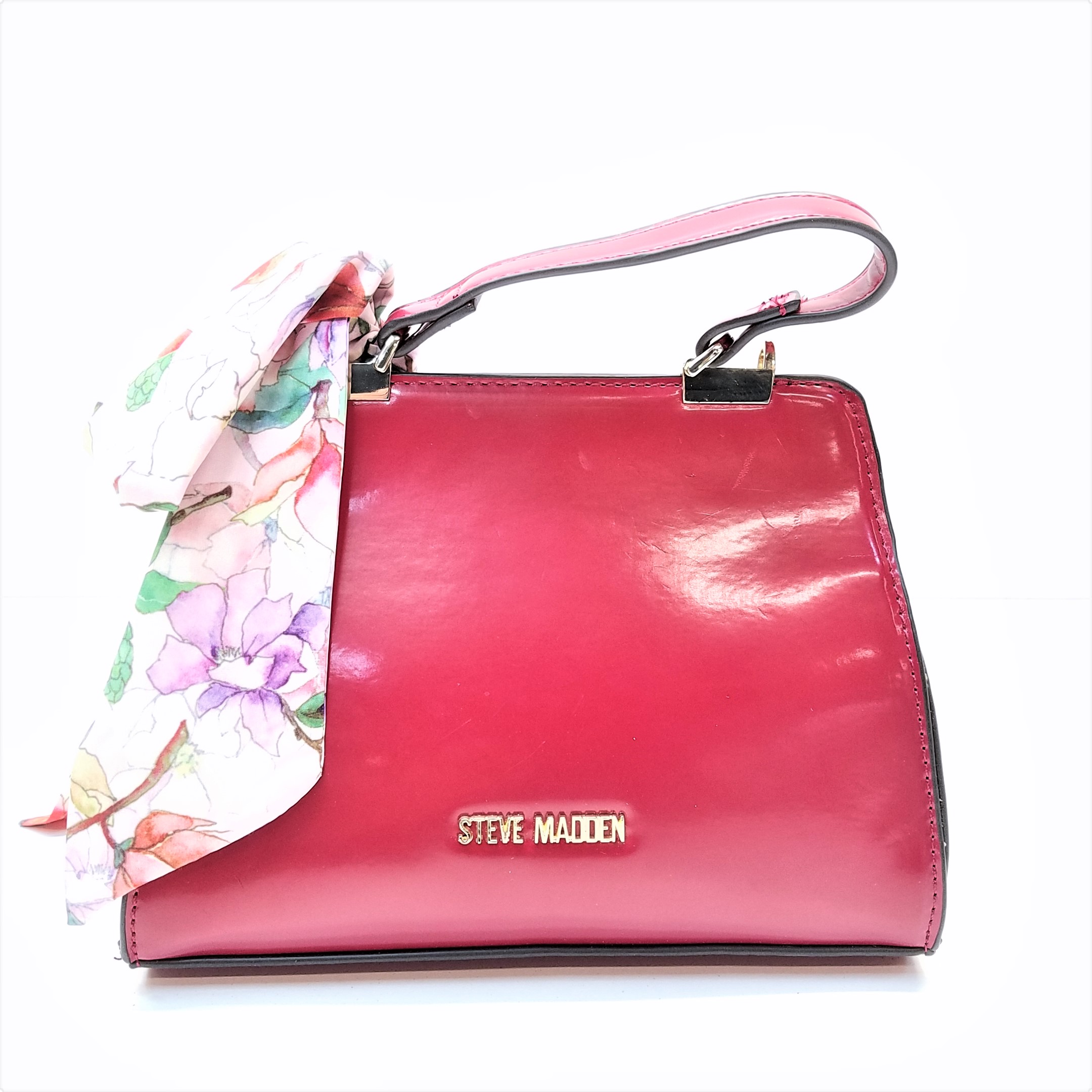 the Red Bromina Crossbody Bag | GoodwillFinds