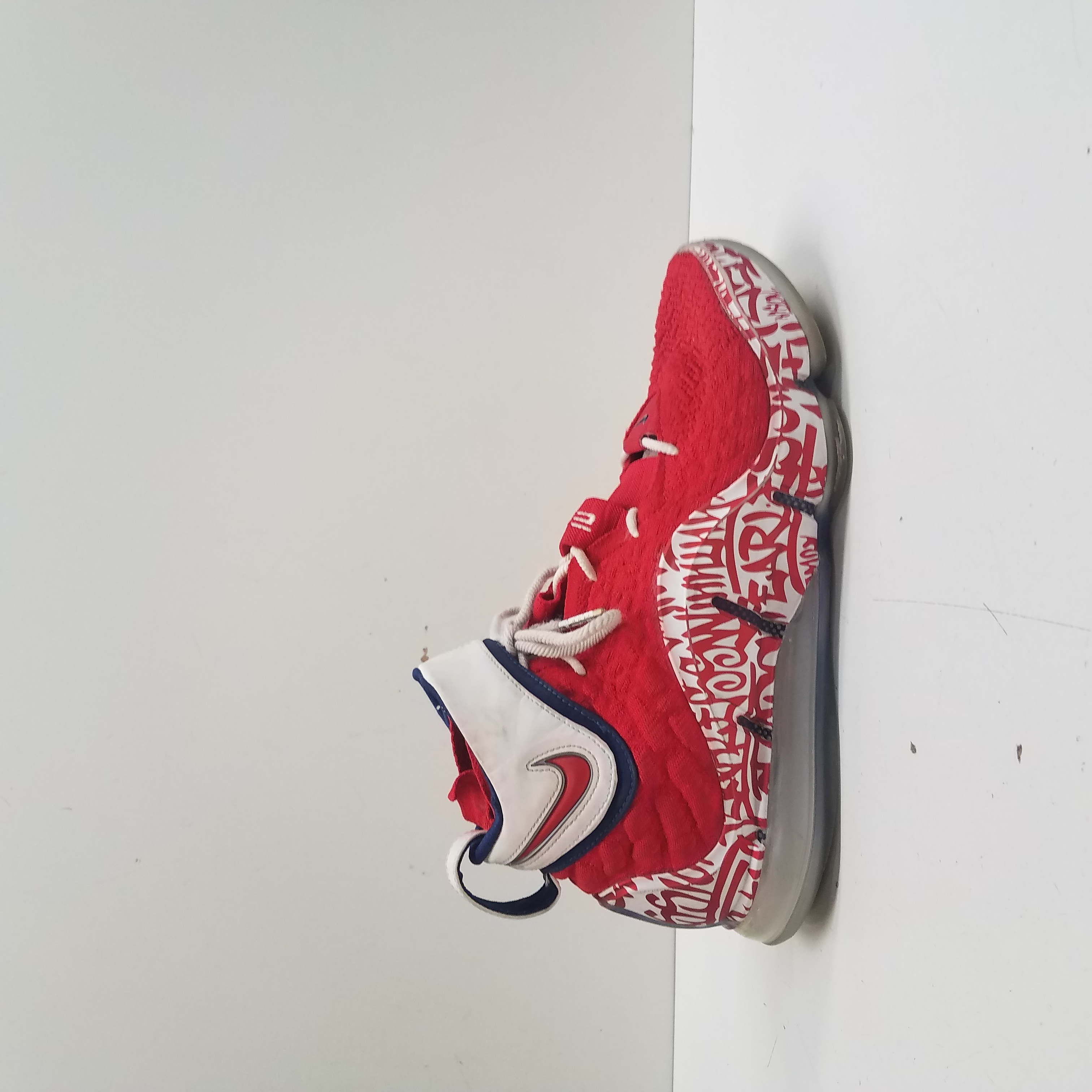 Buy the Nike LeBron 17 'LeBron 4 Graffiti' Sneakers | Red | Men's Size ...