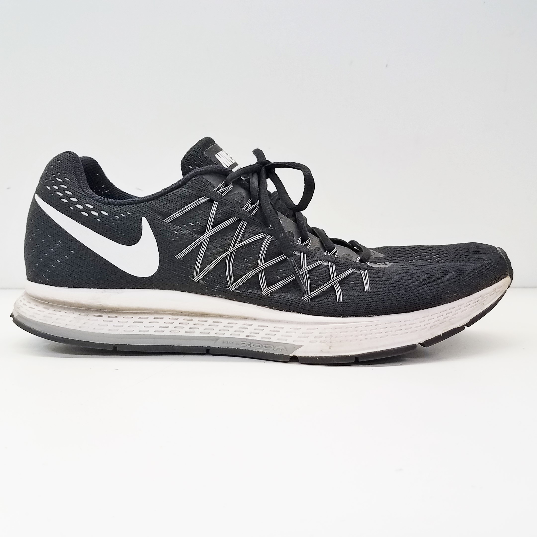 Buy the Nike Air Zoom 32 Shoes Men's Size 11.5 | GoodwillFinds
