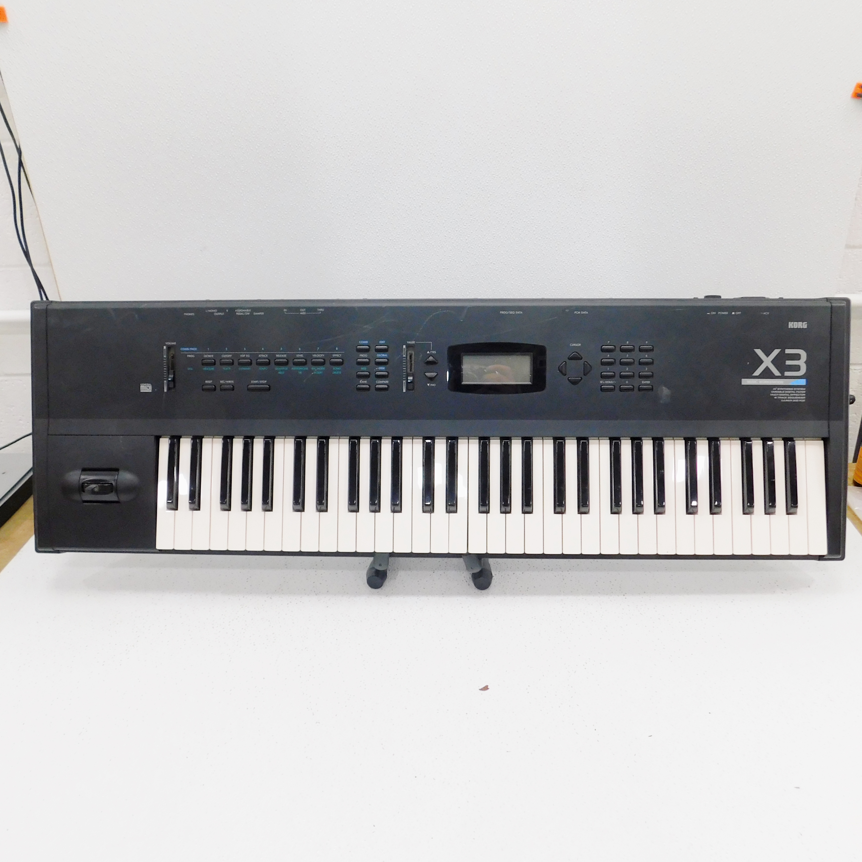 KORG コルグ シンセサイザー 707 - 鍵盤楽器