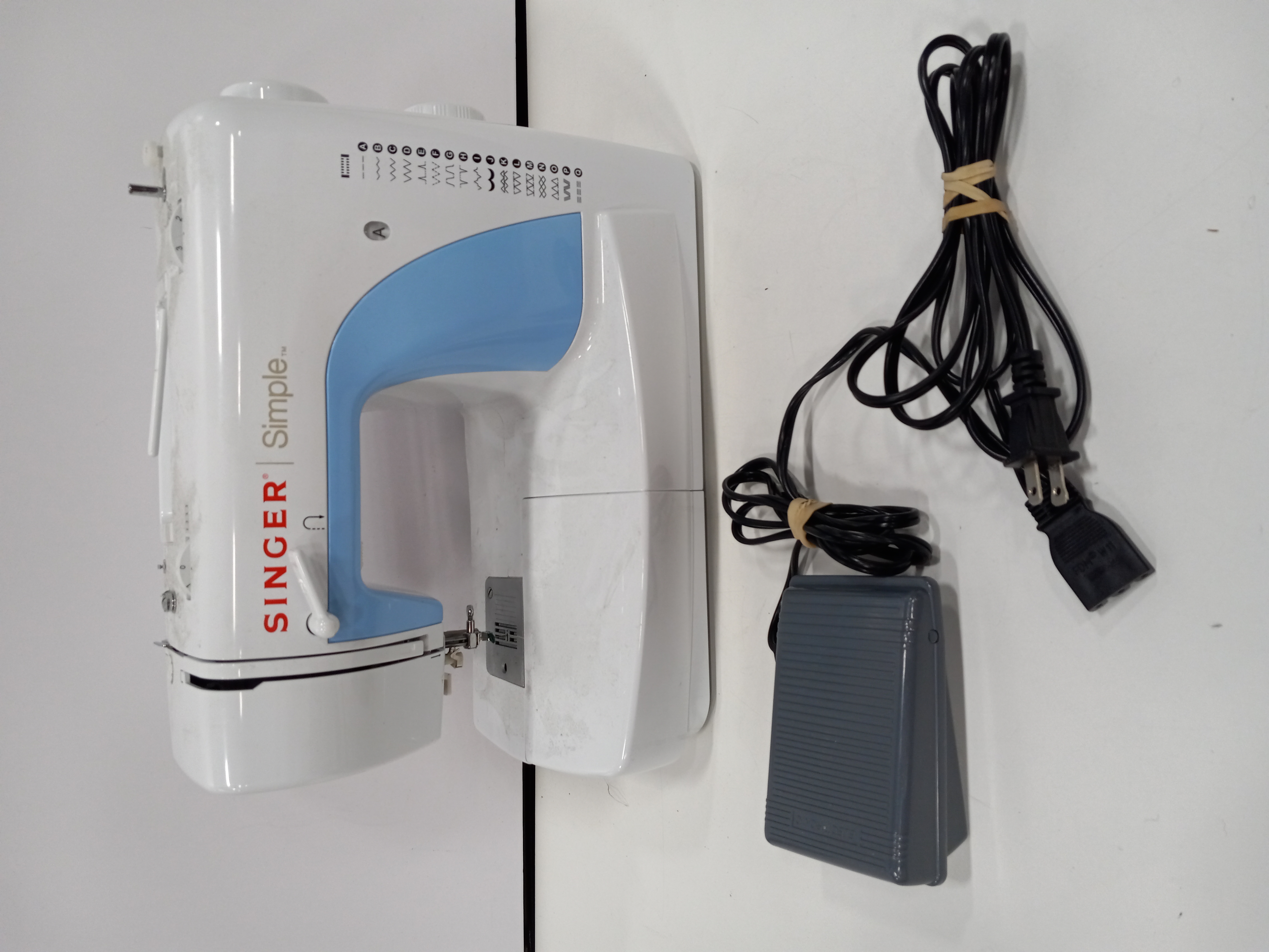 Buy the Simple Sewing Machine Model 3116 For Parts/Repairs