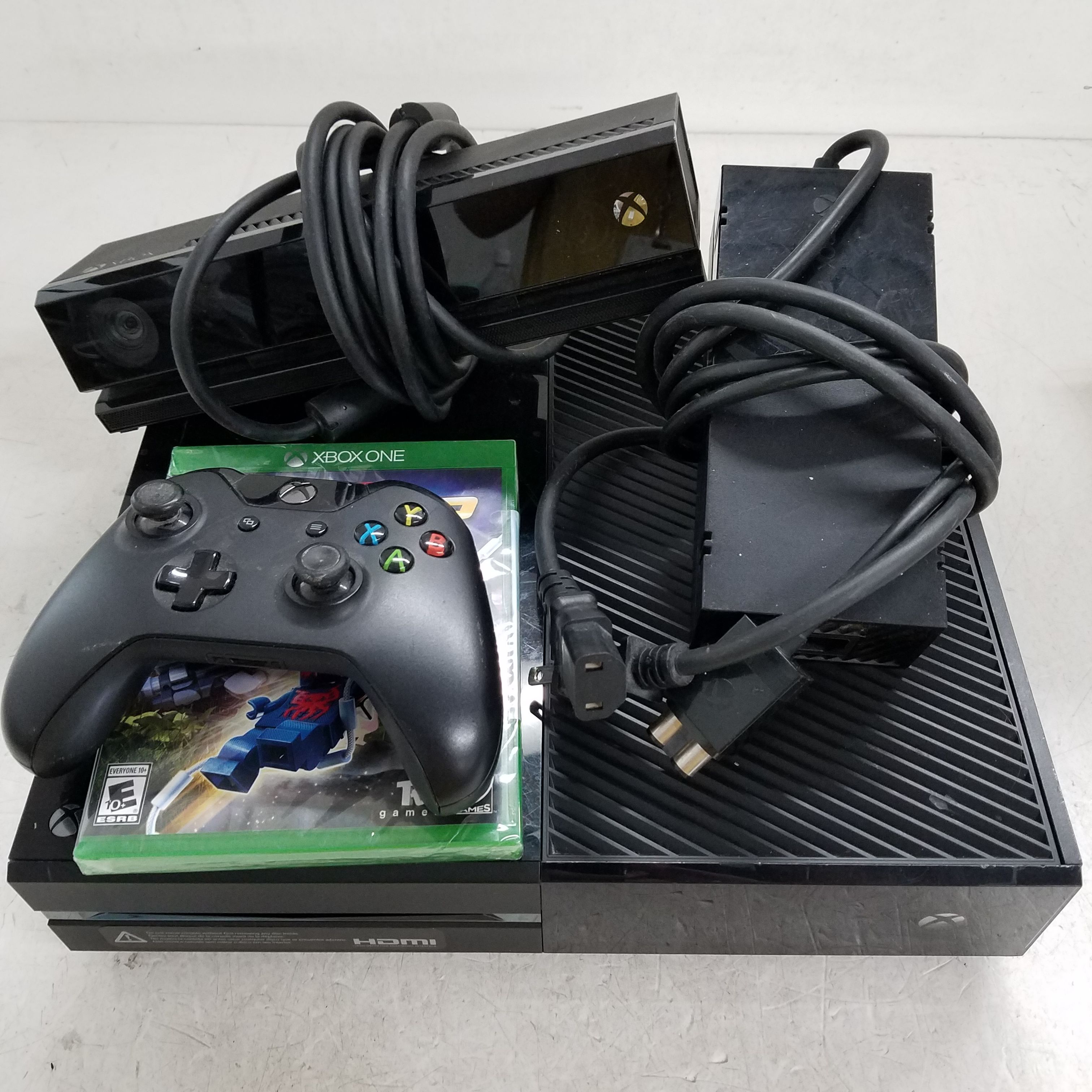 Xbox One S 500GB Bundle With Games, Controllers, & Accessories for Sale in  Renton, WA - OfferUp
