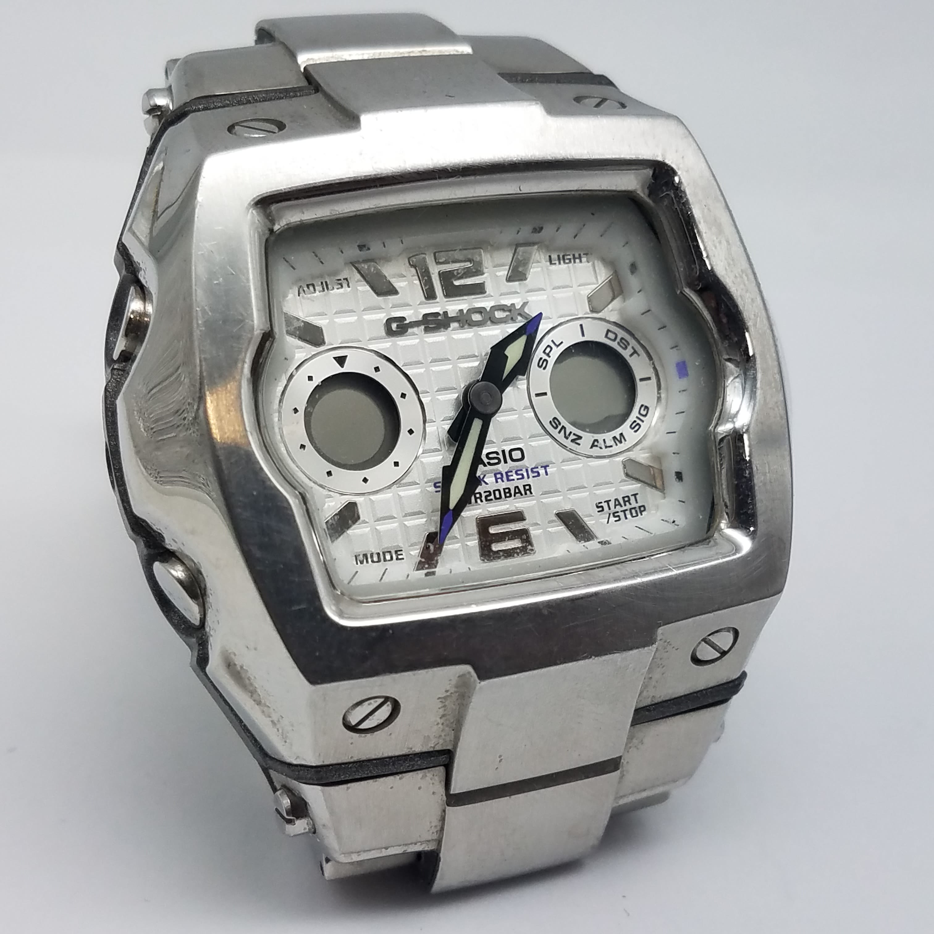 Buy the Casio G-Shock G011D 43mm Waffle Dial Analog Digital Watch