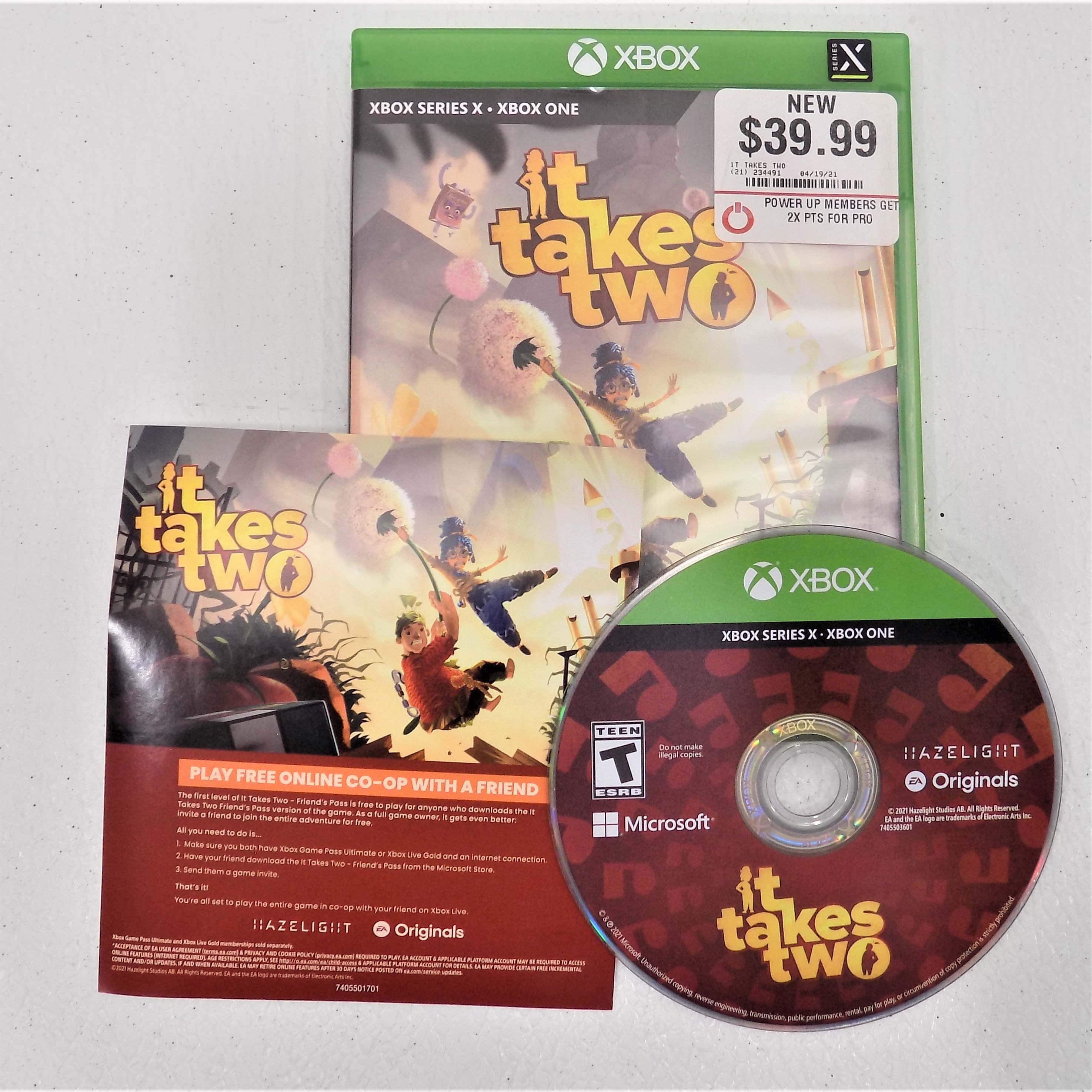 It Takes Two Xbox One, Xbox Series X 74055 - Best Buy