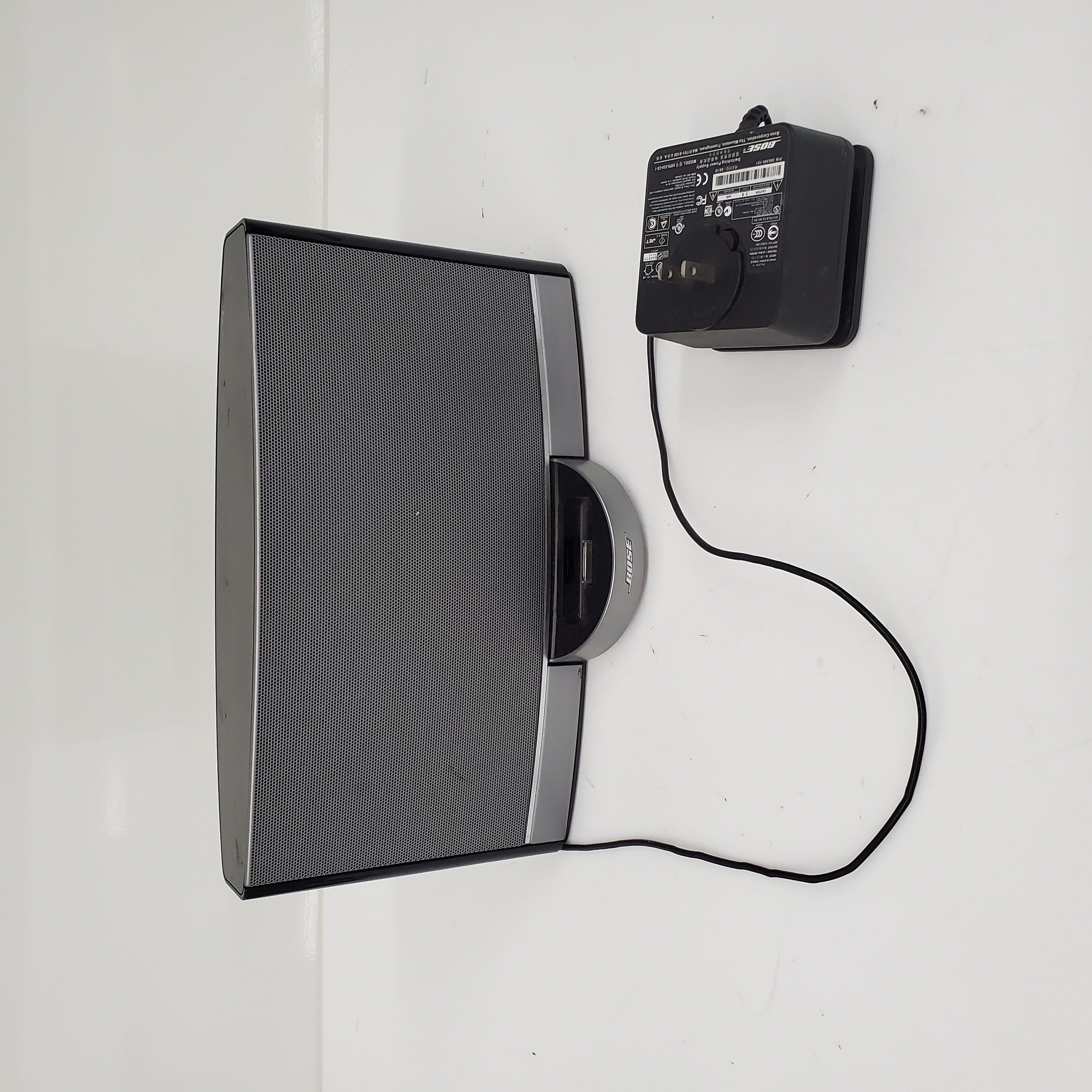enkelt bund Udseende Buy the Bose SoundDock Portable Digital Music System N123 - w/ Power  Supply-TESTED POSITIVE: POWERS ON | GoodwillFinds
