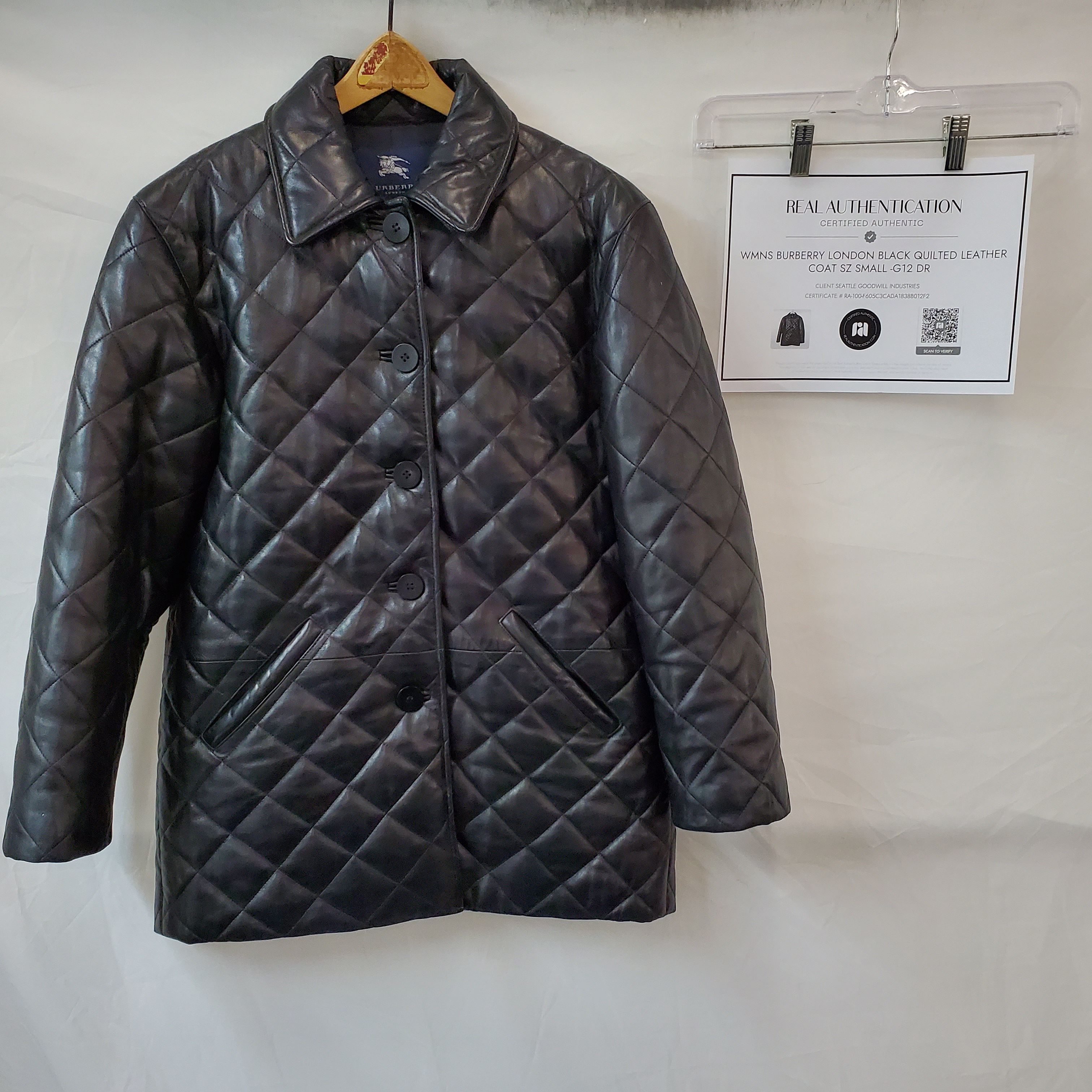Buy the AUTHENTICATED WMNS BURBERRY LONDON QUILTED LEATHER COAT ...