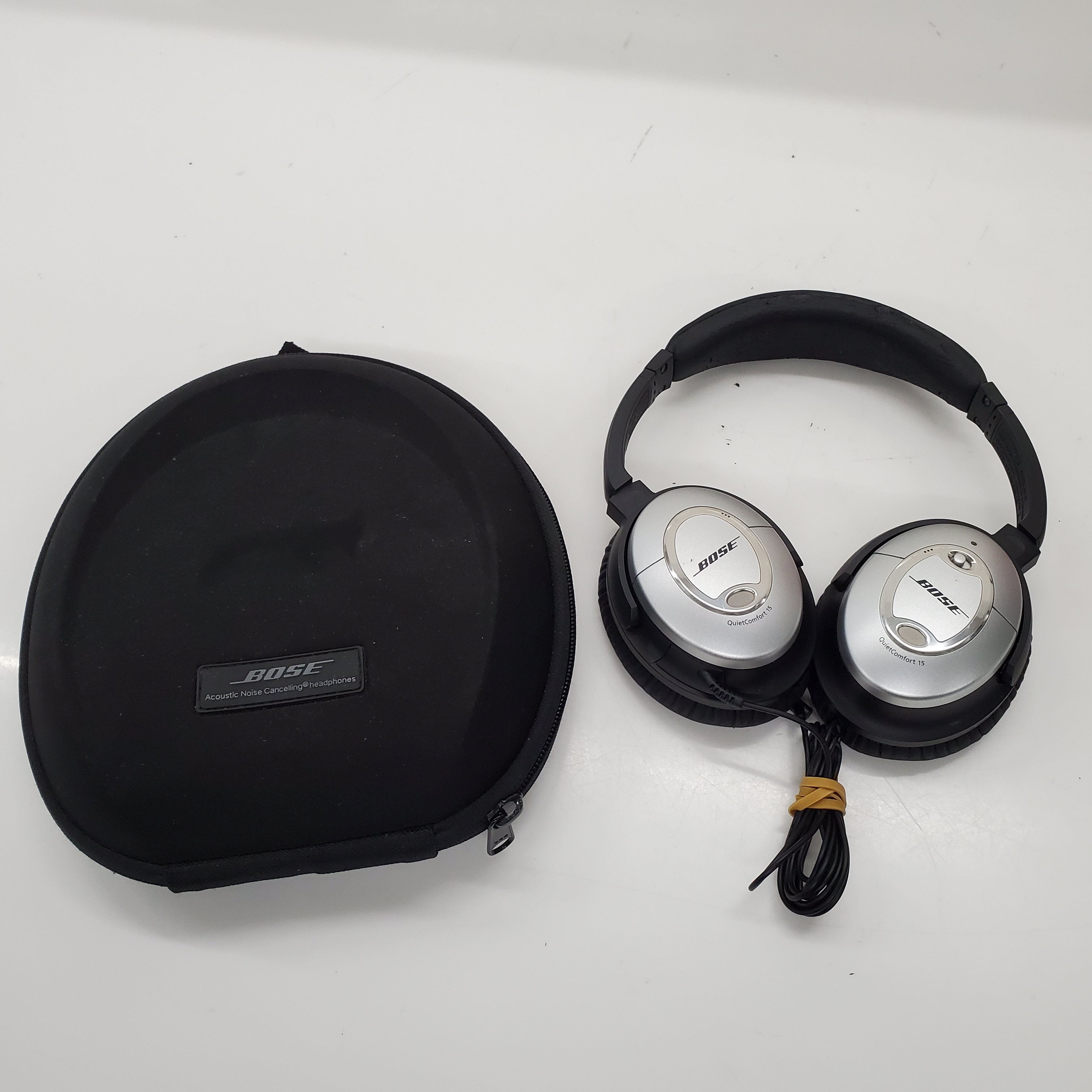 Buy QuietComfort 15 Over Ear Wired Headphones GoodwillFinds