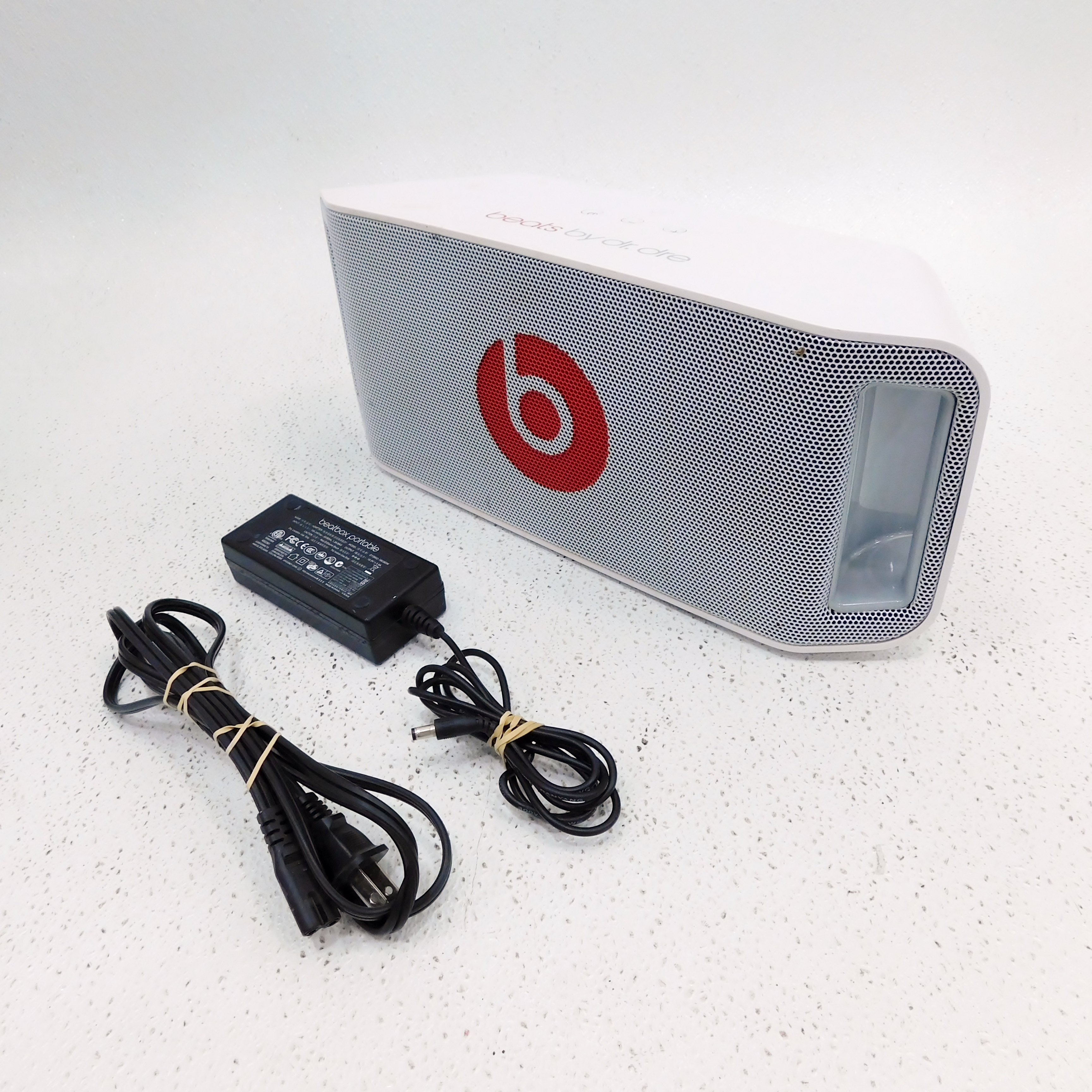 Buy the Beats Dr. Dre Beatbox Portable Bluetooth Speaker w/ Power Adapter | GoodwillFinds