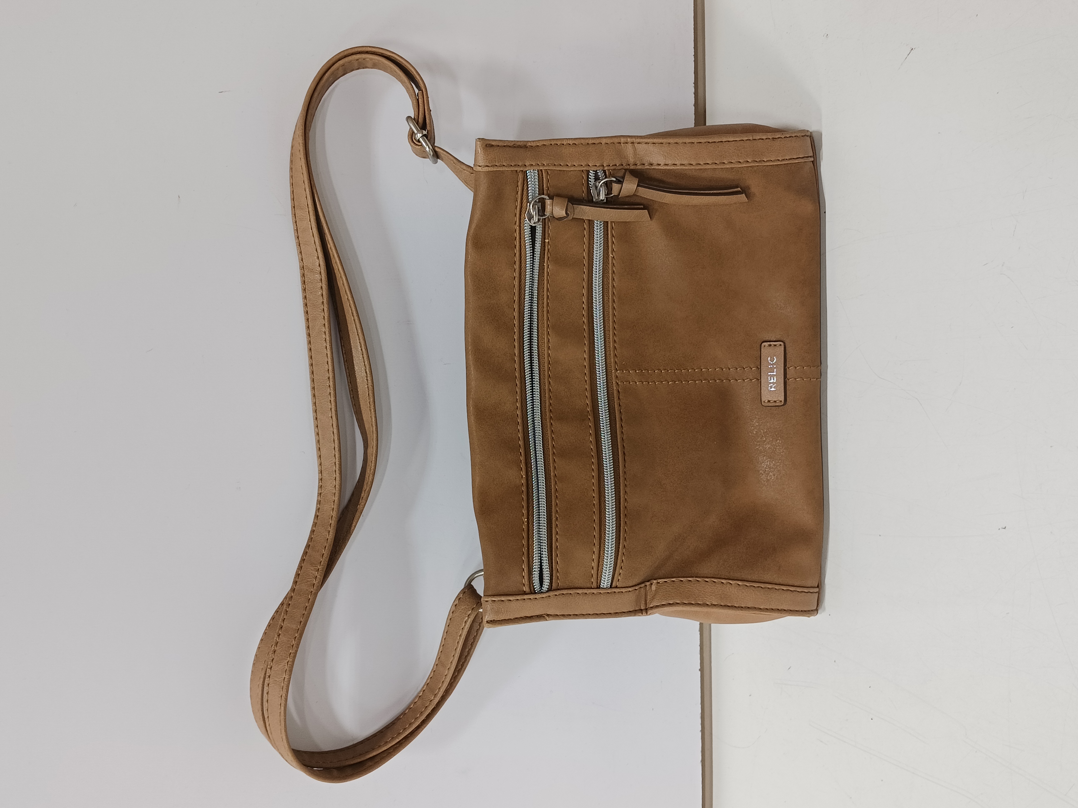  Relic by Fossil: Women's Handbags