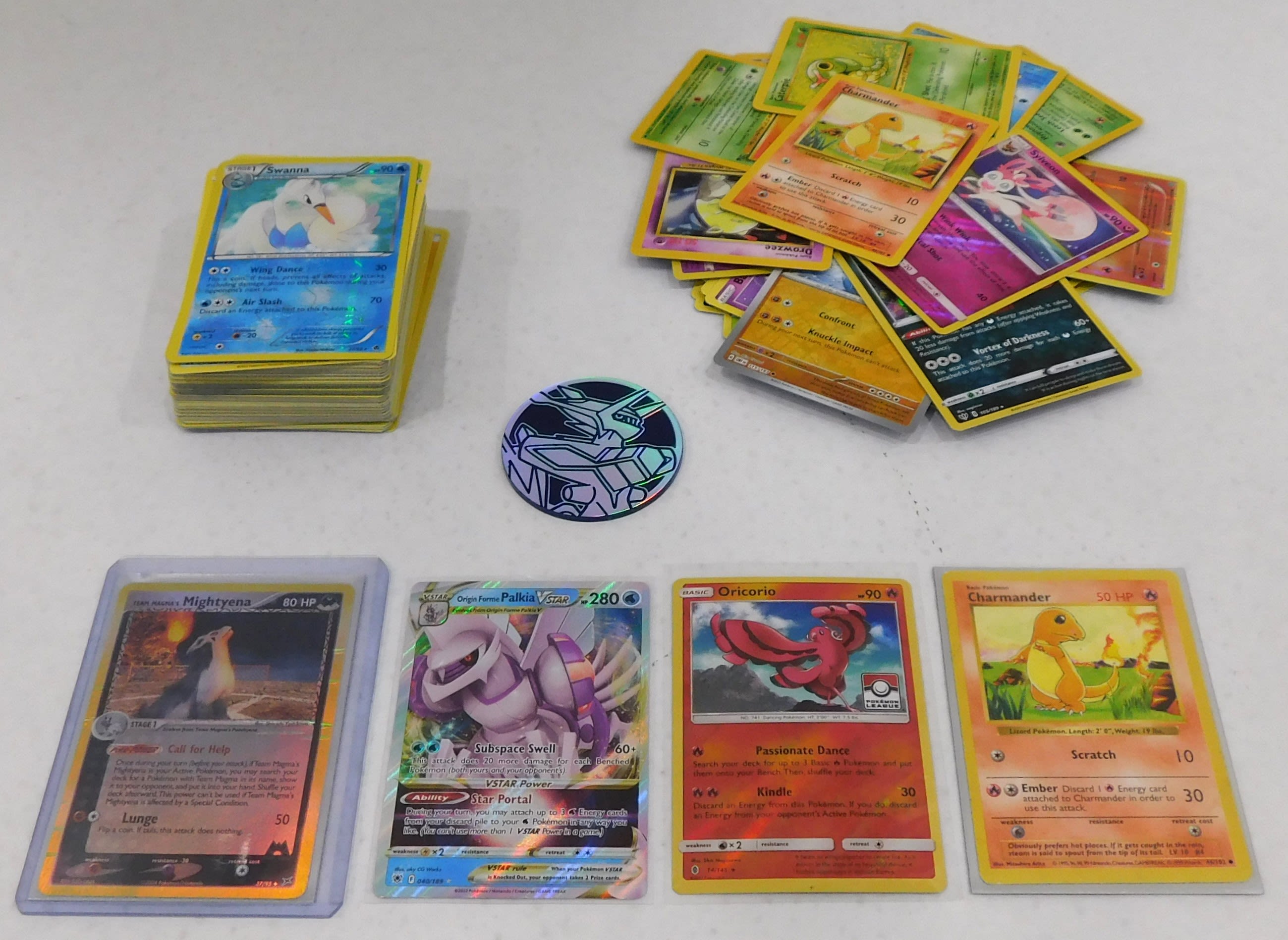 100 Assorted Pokemon Trading Cards with 7 Bonus Free Holo Foils