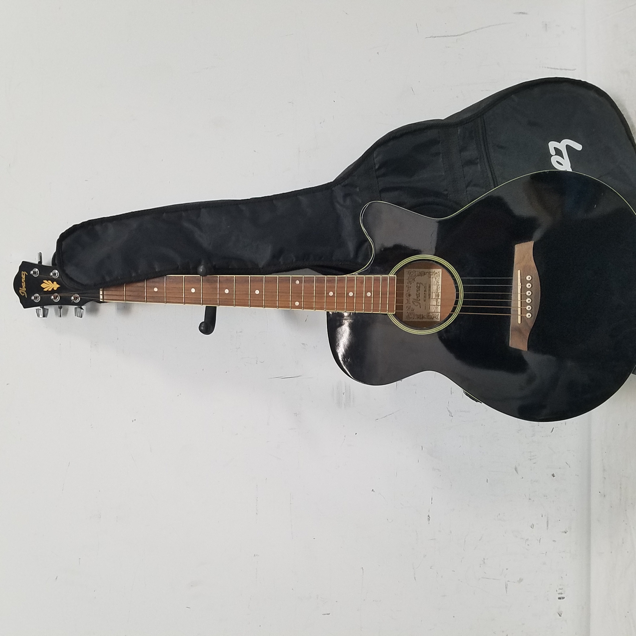 Ibanez Dreadnought Cutaway Acoustic-Electric Guitar |