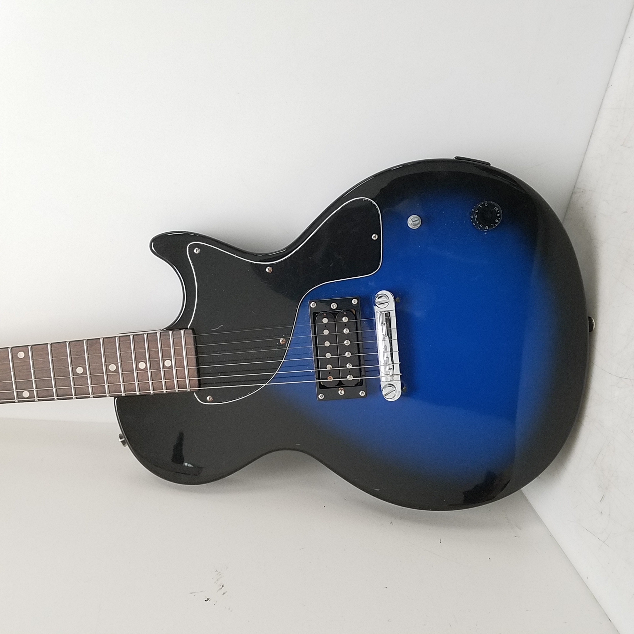 Buy the Gibson Maestro Les Paul Jr Blueburst Electric Guitar