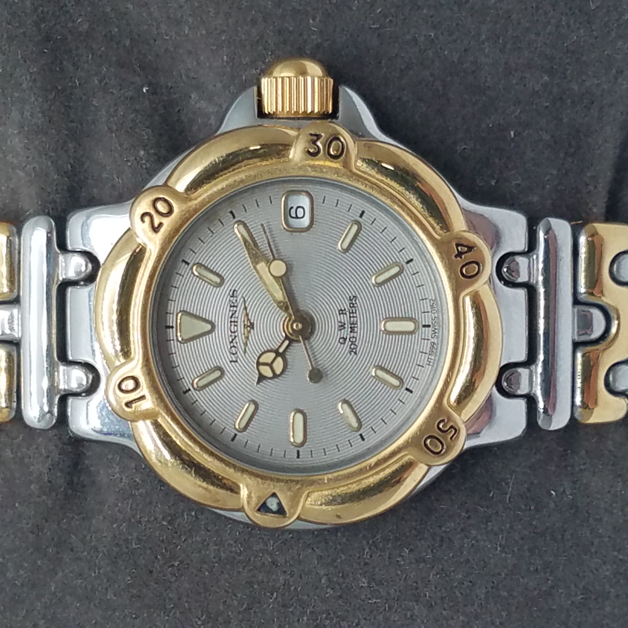 Buy the Longines QWR Diver Gold & Silver Tone 200M WR Watch | GoodwillFinds