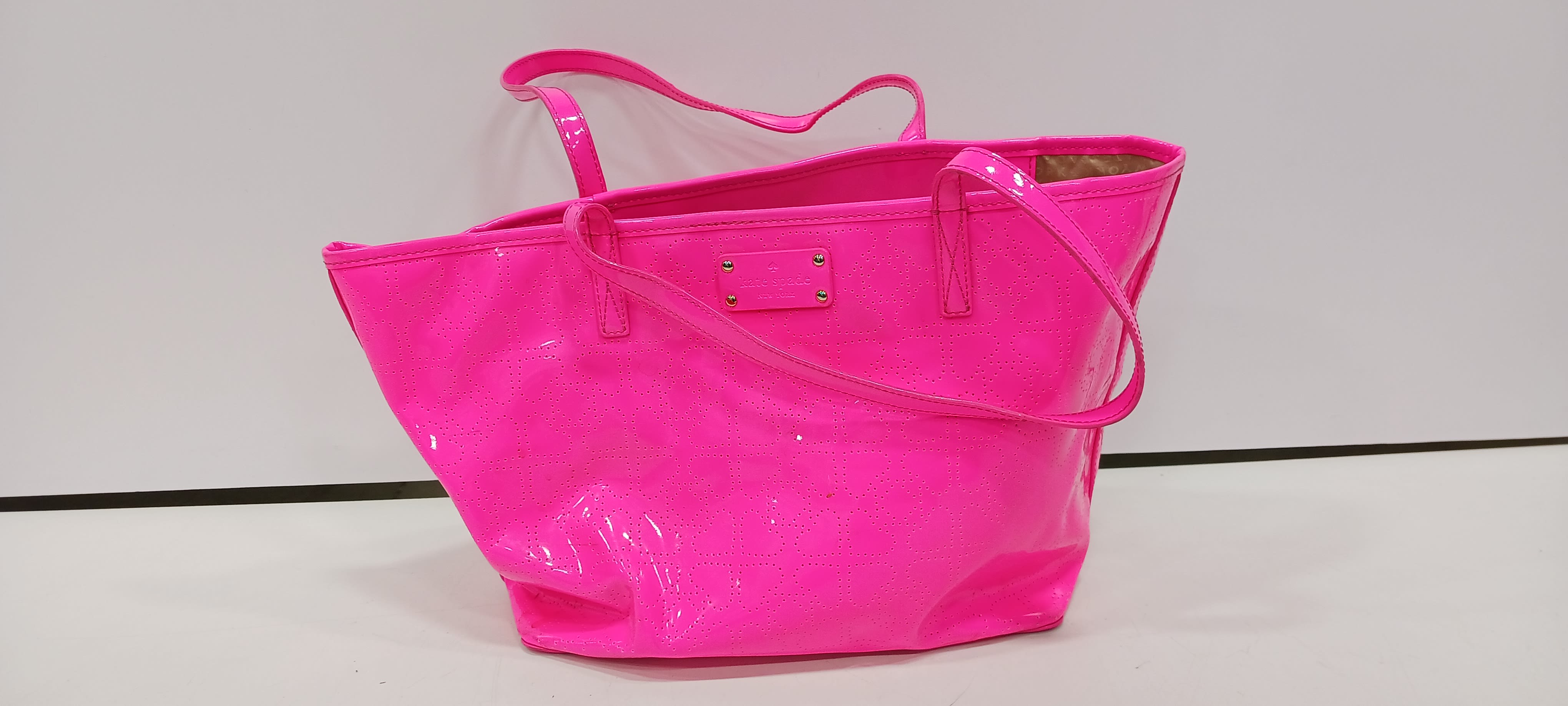 Kate Spade Pink Purse  Kate spade purse pink, Bags, Kate spade handbags
