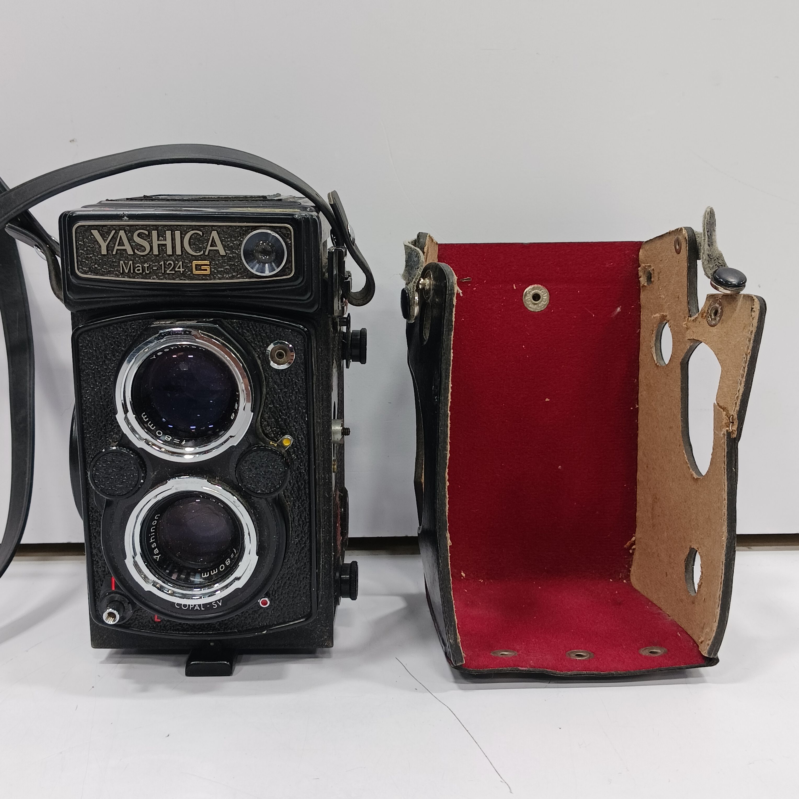 Buy Vintage Mat-124 G 1:3.5 f=80mm Film Camera with Case for USD 179.99 |  GoodwillFinds