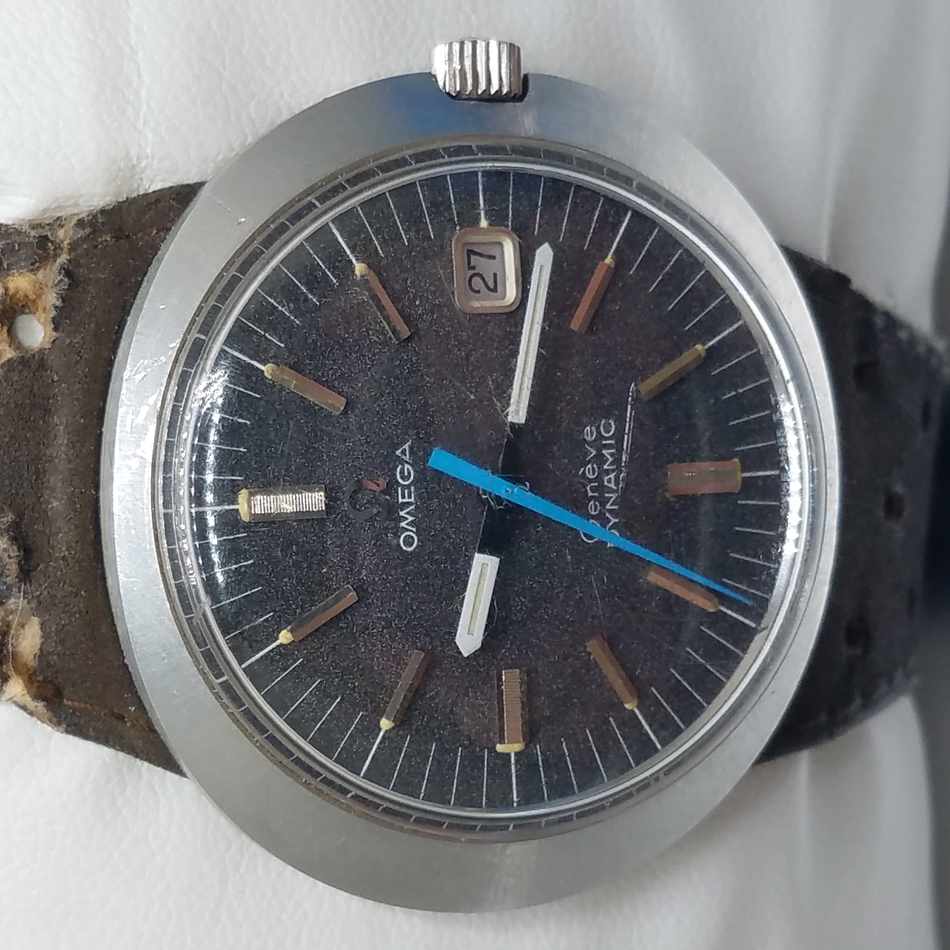 Buy the RARE Omega Geneve Dynamic Stainless Steel w/Black