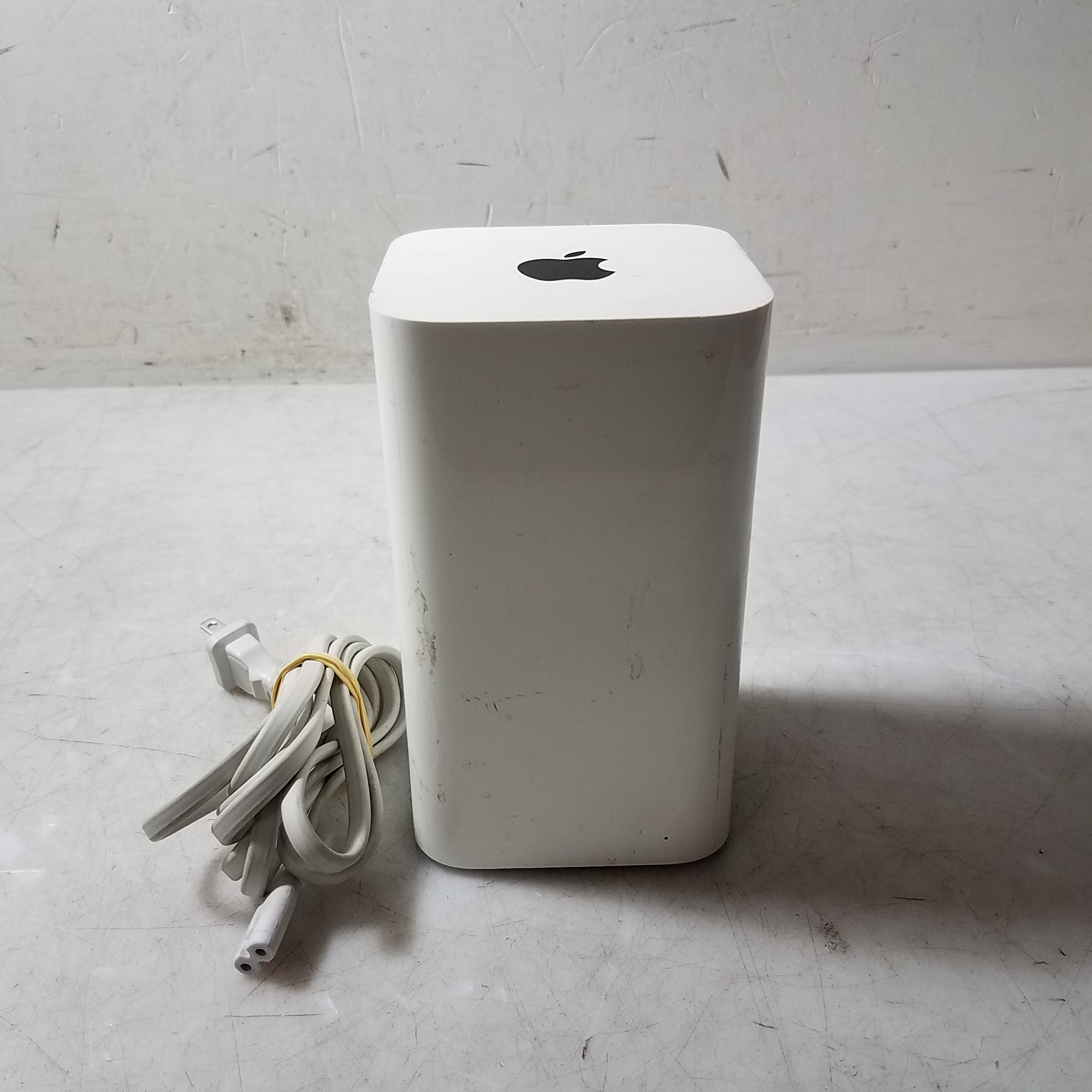 Buy the AirPort Extreme 802.11ac (6th Model A1521 GoodwillFinds