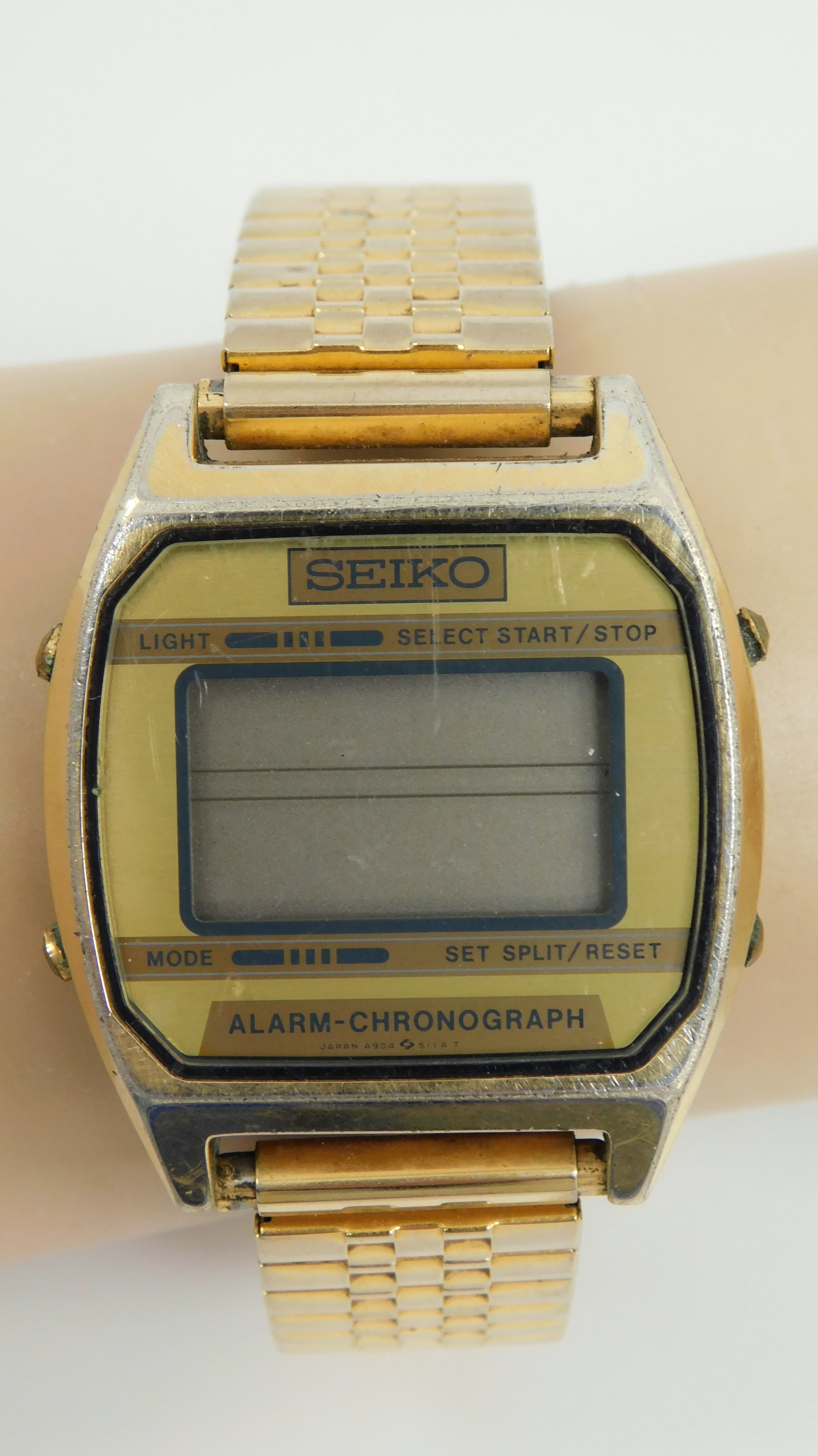kapillærer spise fællesskab Buy the Vintage Seiko Alarm Chronograph A904-5199 Digital Men's Watch |  GoodwillFinds