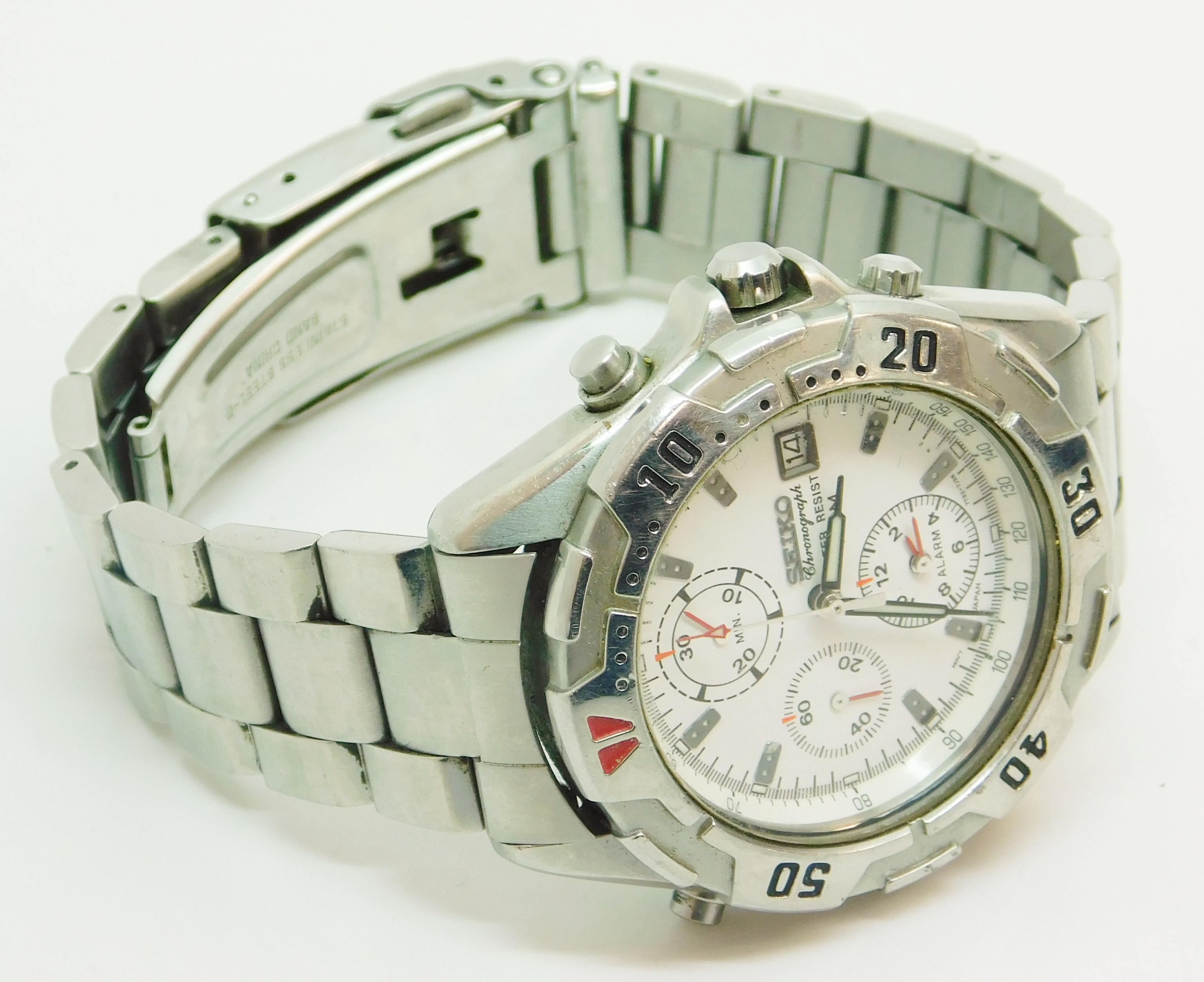 Buy the Seiko 870850 Silver Tone Chunky Men's Chronograph Watch |  GoodwillFinds