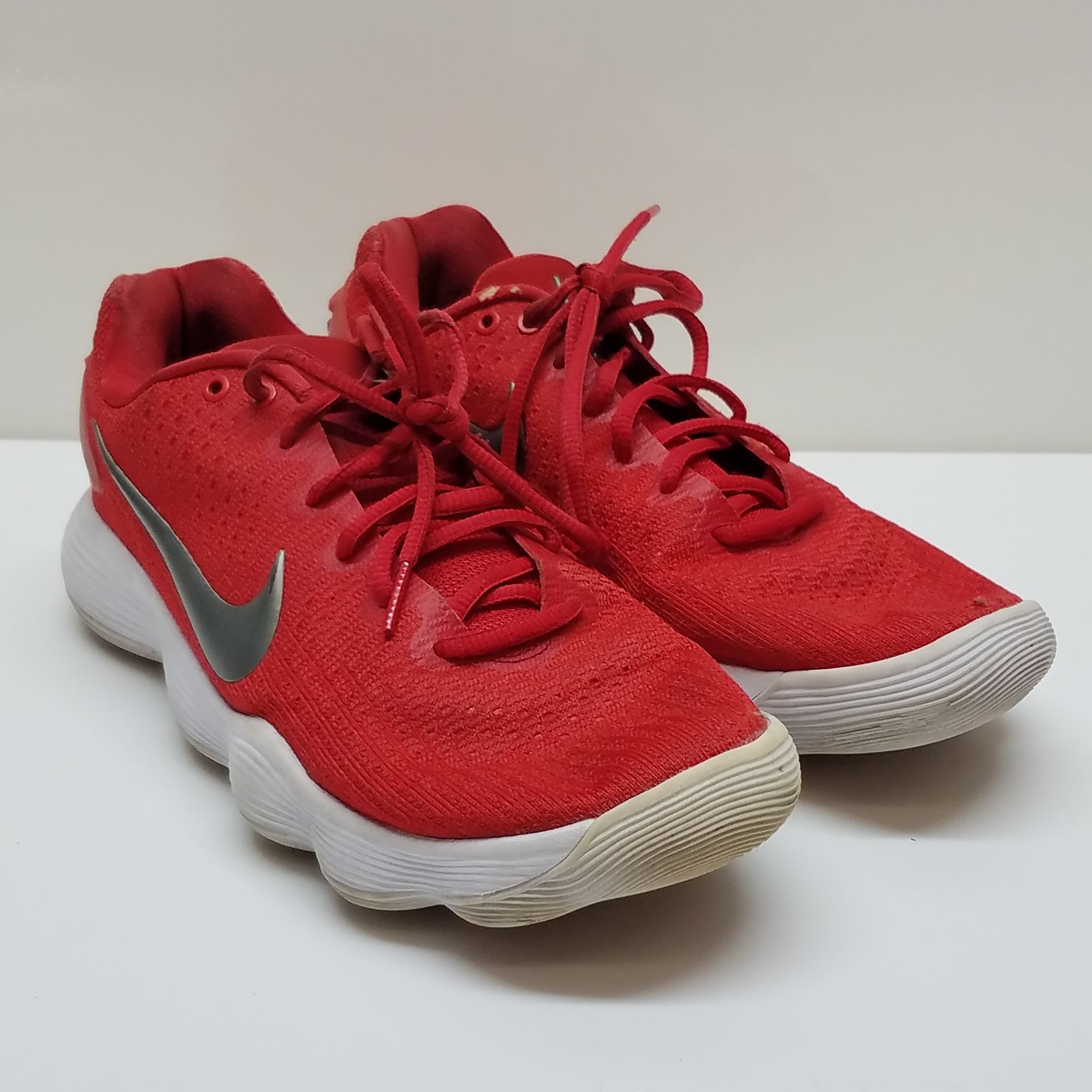 the Nike Hyperdunk Low 2017 Basketball Shoes Red/White Men's Size 10 | GoodwillFinds